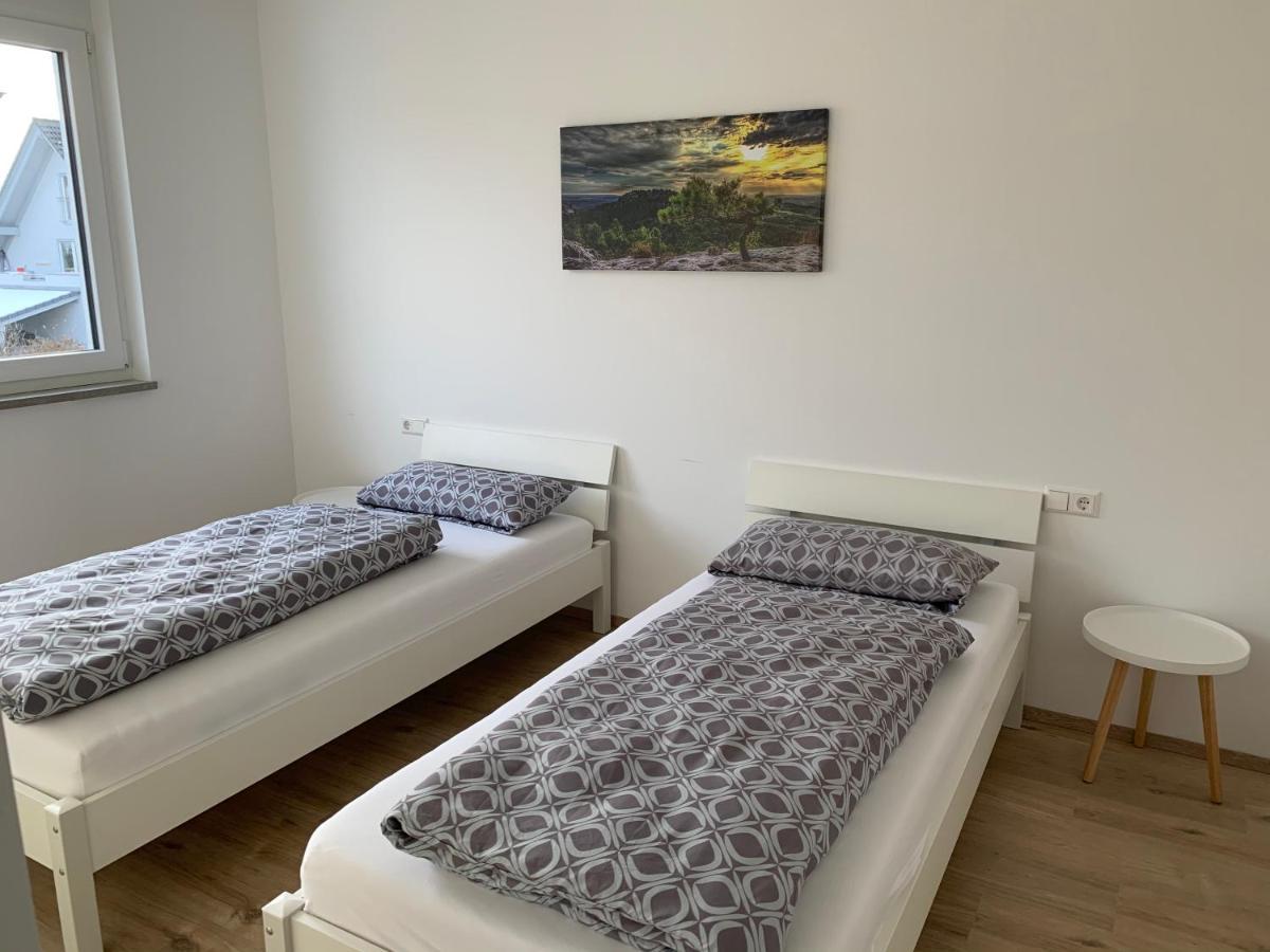 Apartamento Haus Steingrubenweg Mutlangen Exterior foto