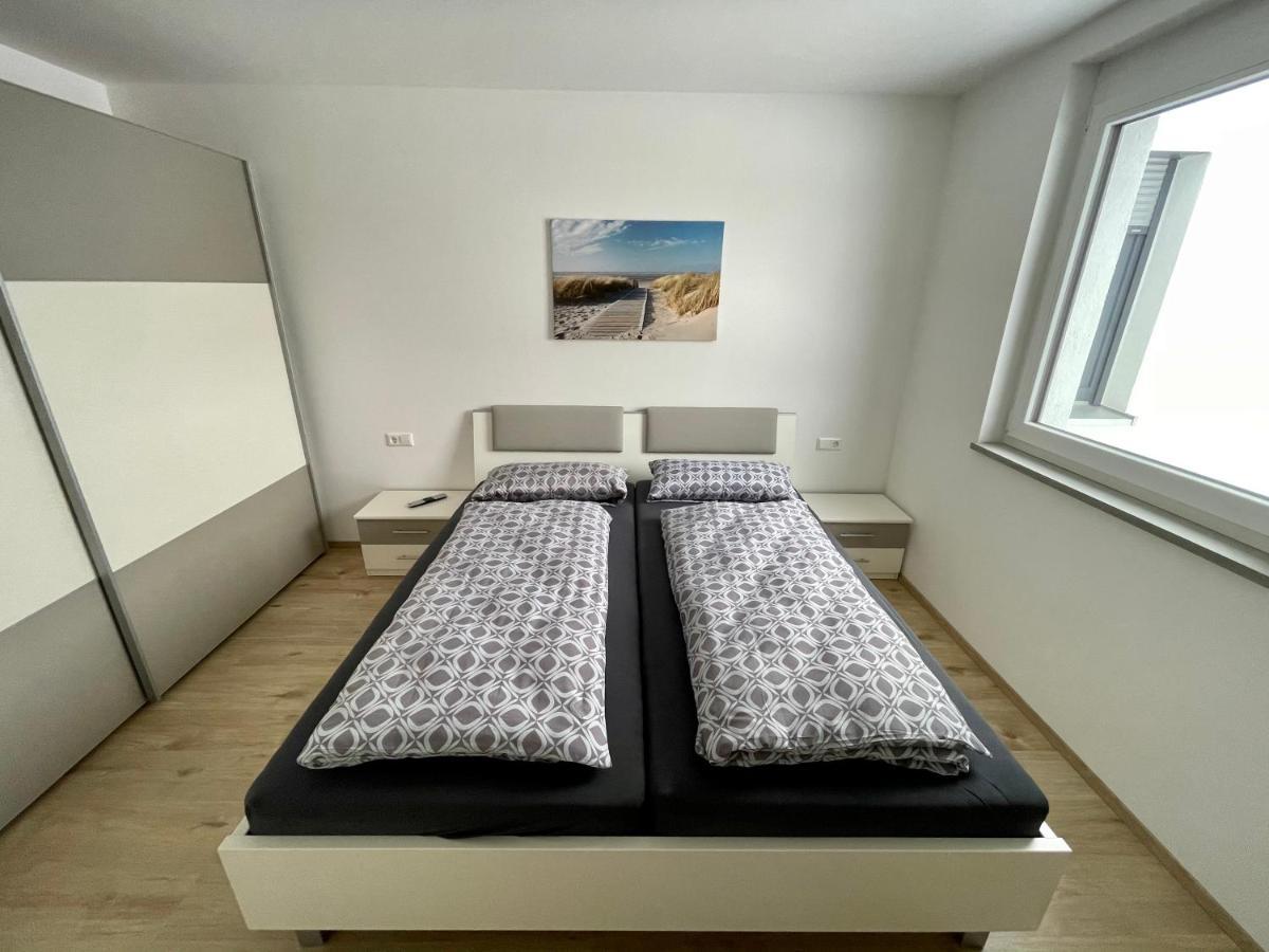 Apartamento Haus Steingrubenweg Mutlangen Exterior foto