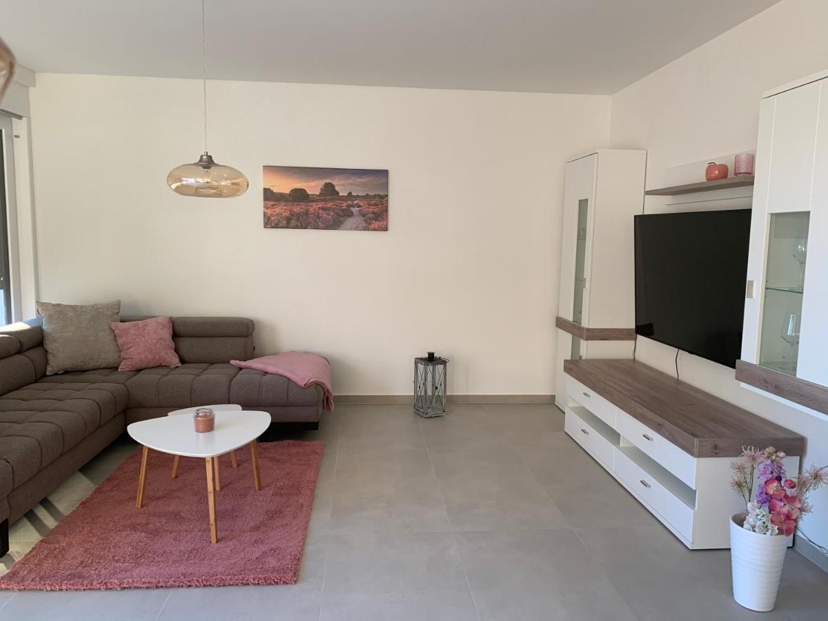 Apartamento Haus Steingrubenweg Mutlangen Exterior foto